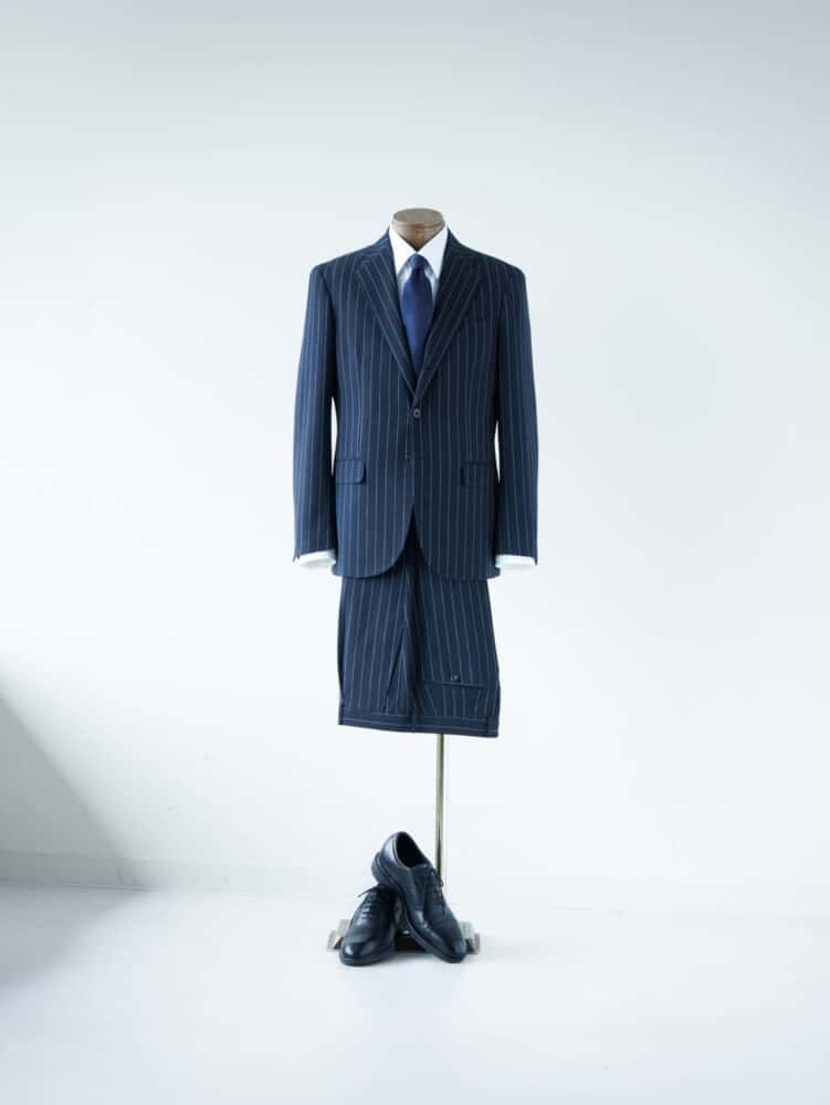 洋服の青山、リサイクルウール使った新スーツ発表。主要300店舗と公式ECサイトで販売中